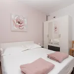 Appartamento Sani Makarska