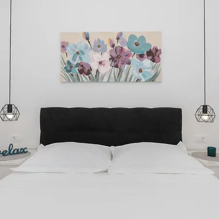 Apartament Sani *