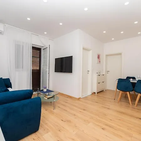 Sani Apartamento Makarska