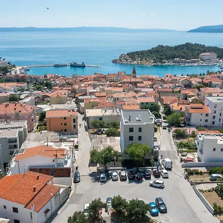 Sani * Makarska